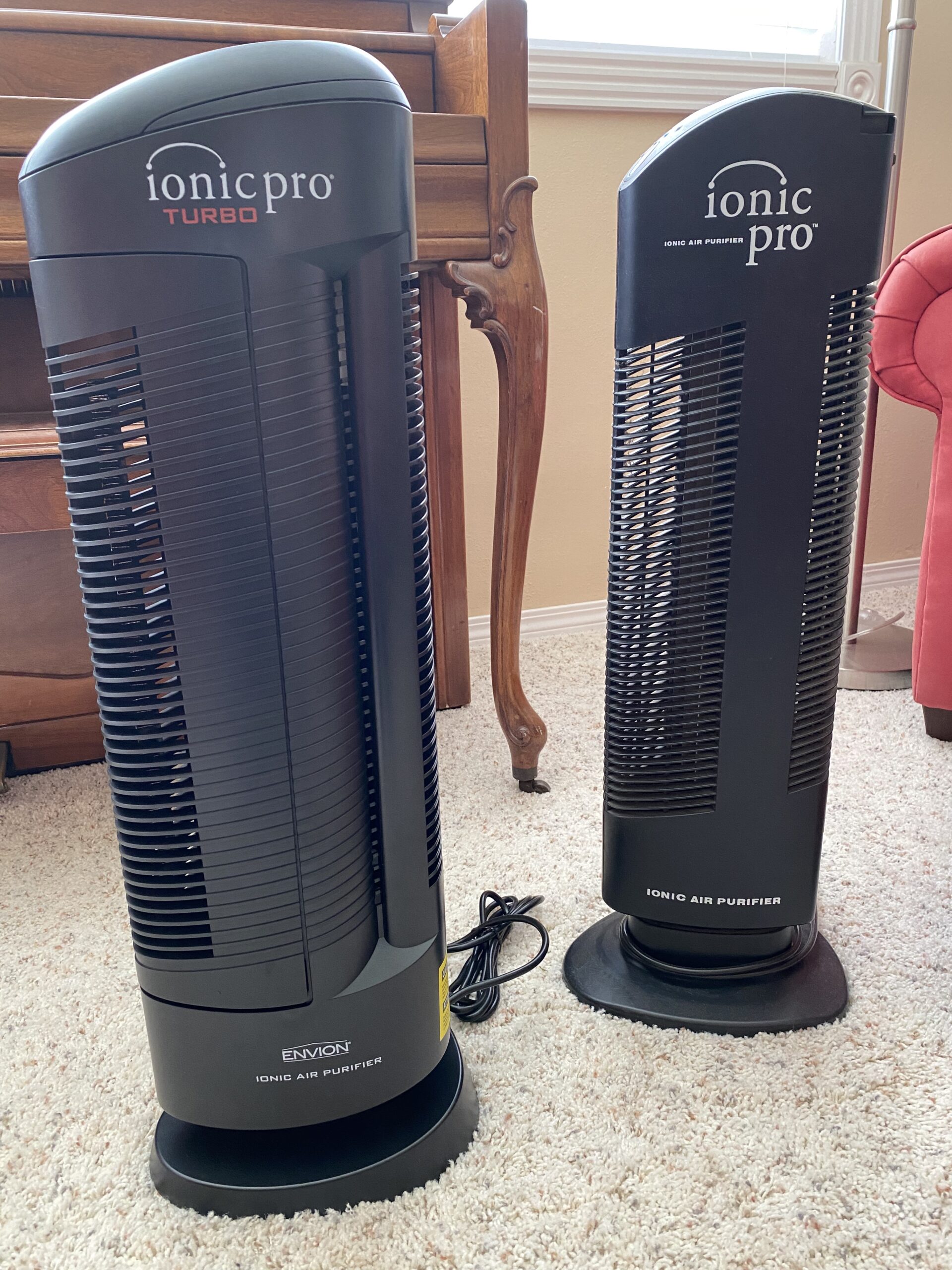 Ionic Pro Turbo (TA550) Ionic Air Purifier Tower for Home, Quiet Ionic Filterless Design, Covers Up to 600 Sq. Ft., Removes Odors, Smoke, Dust, and Allergens - Black customer photo 1