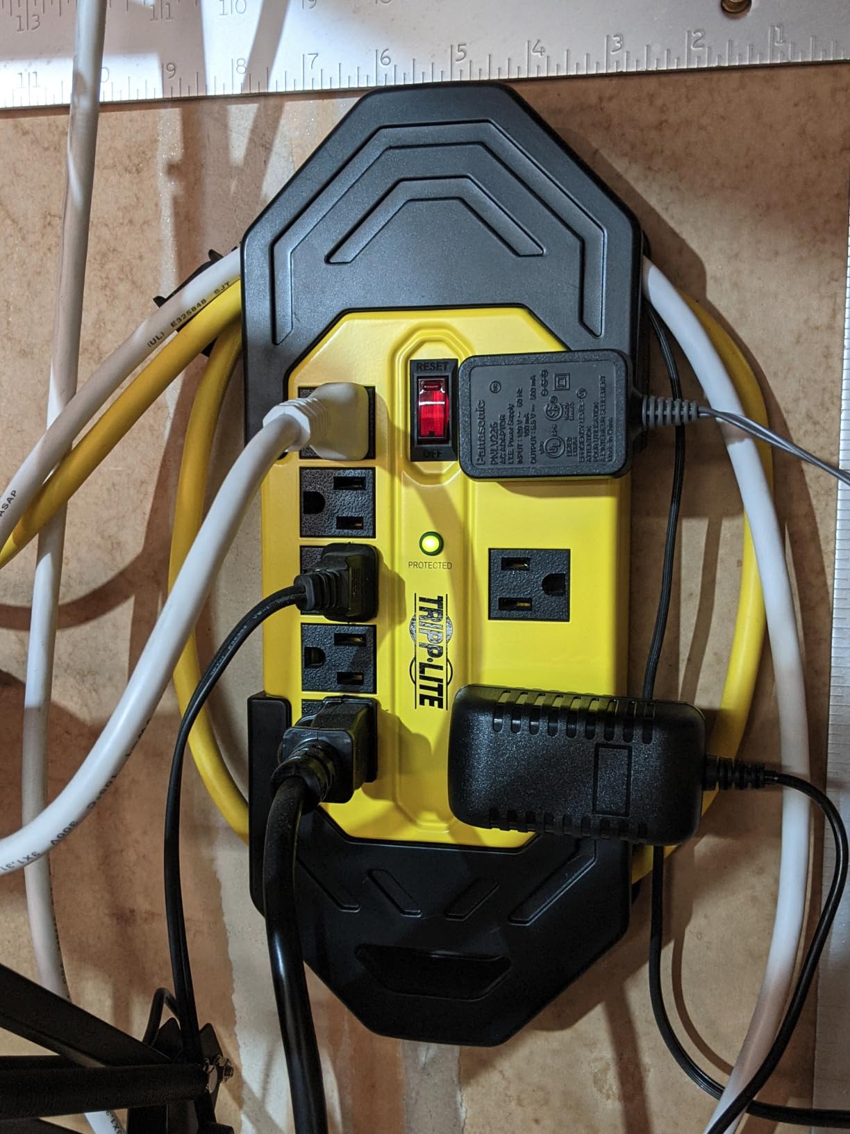 Eaton TLM812SA Heavy Duty Power Strip with Surge Protection, 8 Outlets, 1500 Joules, Yellow Metal Housing, 12ft Cord, Keyhole Mounting Slots, Cord Wrap, Industrial Garage Work Shop Bench customer photo 1