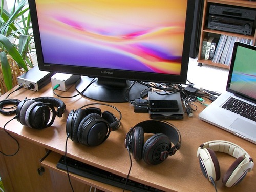 beyerdynamic DT 990 PRO, 250 Ohm, Open Back, Over Ear, Wired Headphones customer photo 2