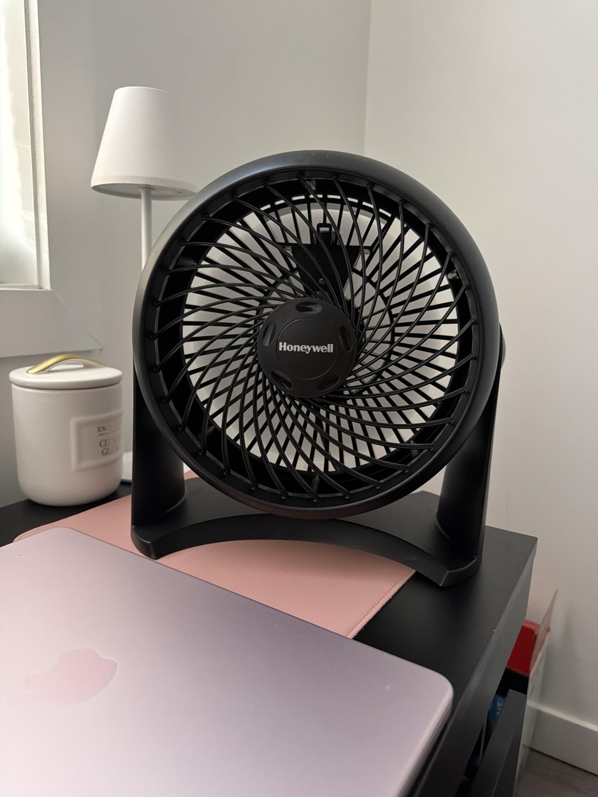 Honeywell TurboForce Air Circulator, Small Tabletop Fan, Quiet Personal Fan for Home or Office, 3 Speeds, 90 Degree Pivoting Head, Black, HT900 customer photo 2