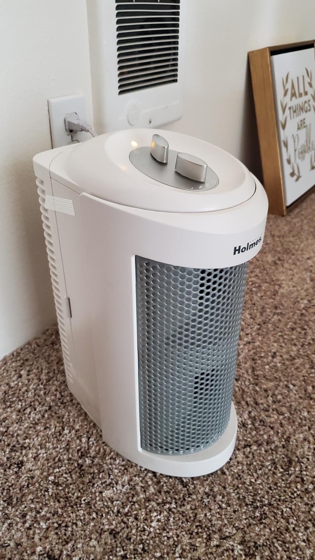 True HEPA Allergen Remover Mini Tower Air Purifier with Optional Ionizer | Small Space Air Purifier, White (HAP706-NU-1) customer photo 1