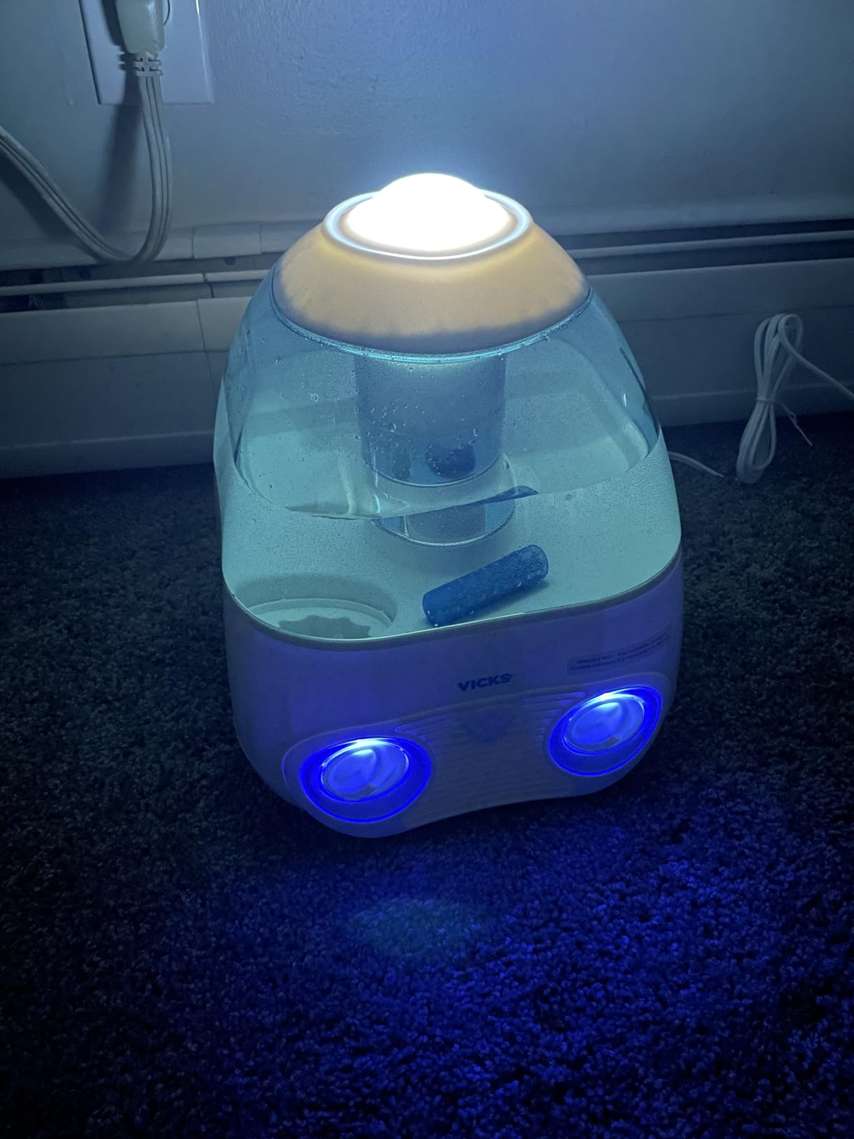 Vicks Starry Night Filtered Cool Mist Humidifier, Medium to Large Rooms, 1 Gallon Tank - Cool Mist Humidifier for Baby and Kids Rooms with Light Up Star Night Light Display, Works with Vicks VapoPads customer photo 1