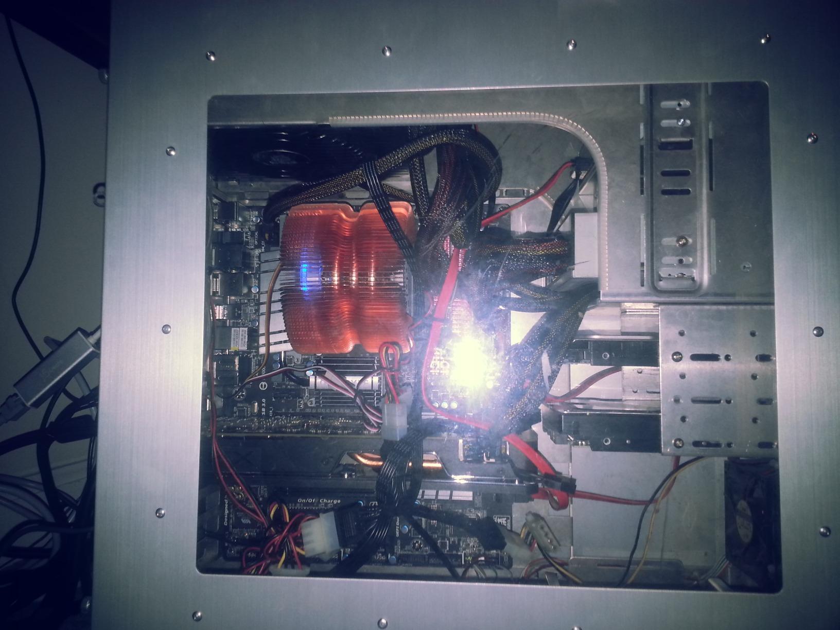 AMD Phenom II X6 1100T Edition AM3 3.3GHz 512KB 125W 3.7G Turbo 6MB Box - HDE00ZFBGRBOX customer photo 1