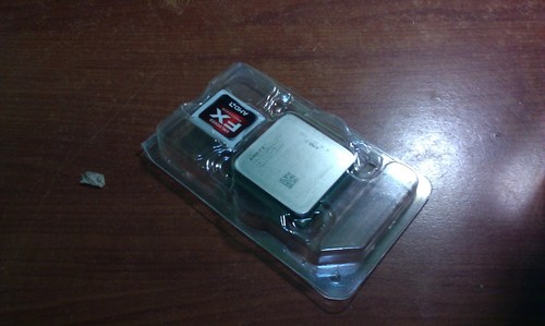 AMD FX 6100 6-Core Processor, 3.3 GHz Socket AM3+ - FD6100WMGUSBX customer photo 1
