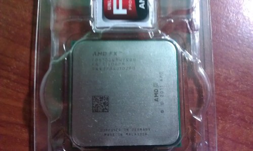 AMD FX 6100 6-Core Processor, 3.3 GHz Socket AM3+ - FD6100WMGUSBX customer photo 2