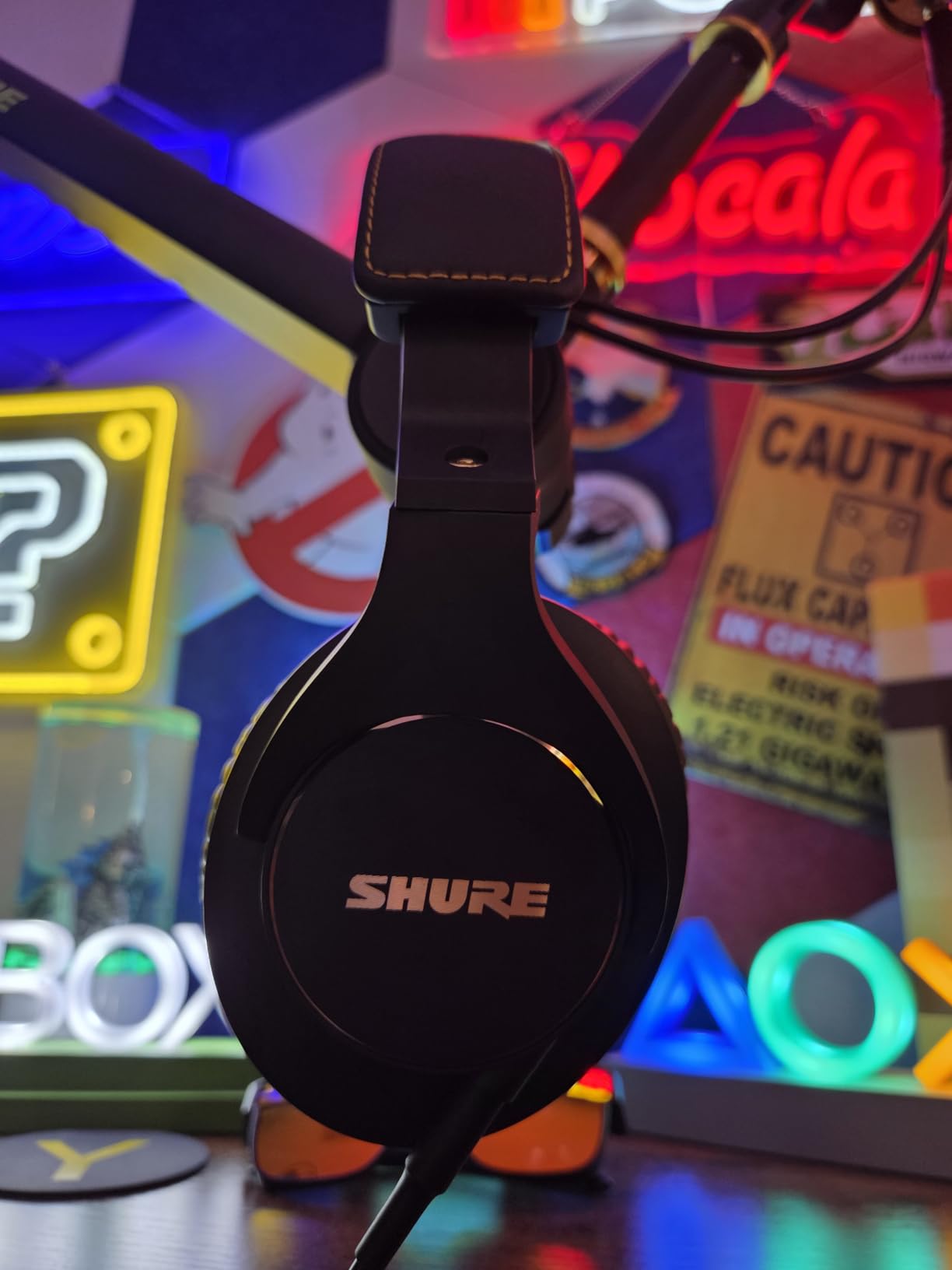 Shure SRH840A Professional Over-Ear Wired Studio Headphones for Recording, Mixing & Monitoring - Closed-Back customer photo 2