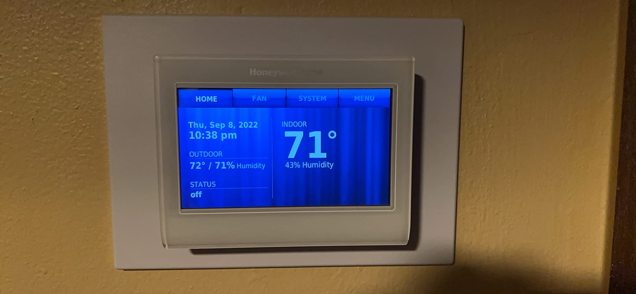TH9320WF5003 Wi-Fi 9000 Color Touch Screen Programmable Thermostat, 3.5 x 4.5 Inch, White, 'Requires C Wire' customer photo 2