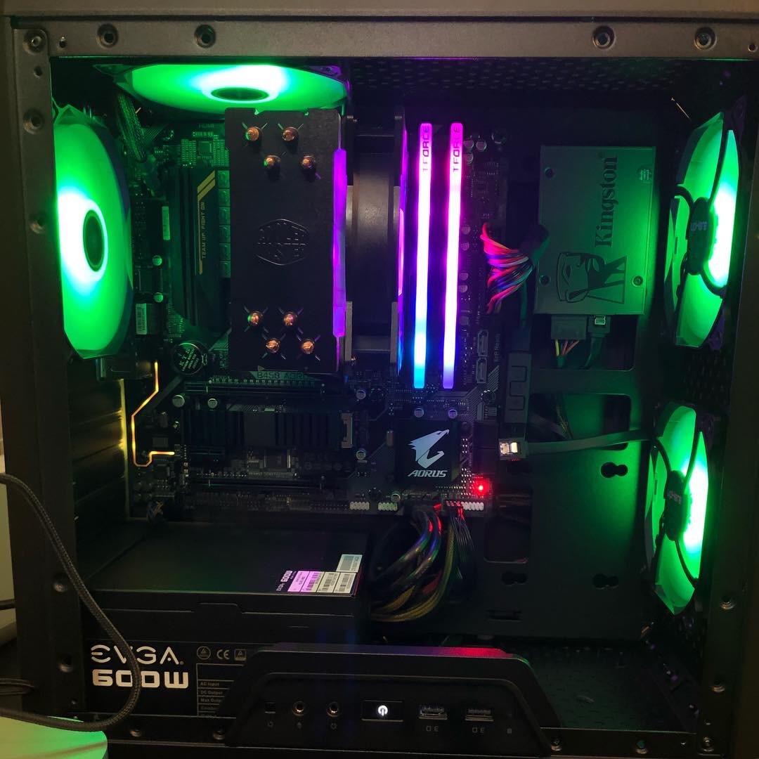 AMD YD2200C5FBBOX Ryzen 3 2200G Processor with Radeon Vega 8 Graphics customer photo 1