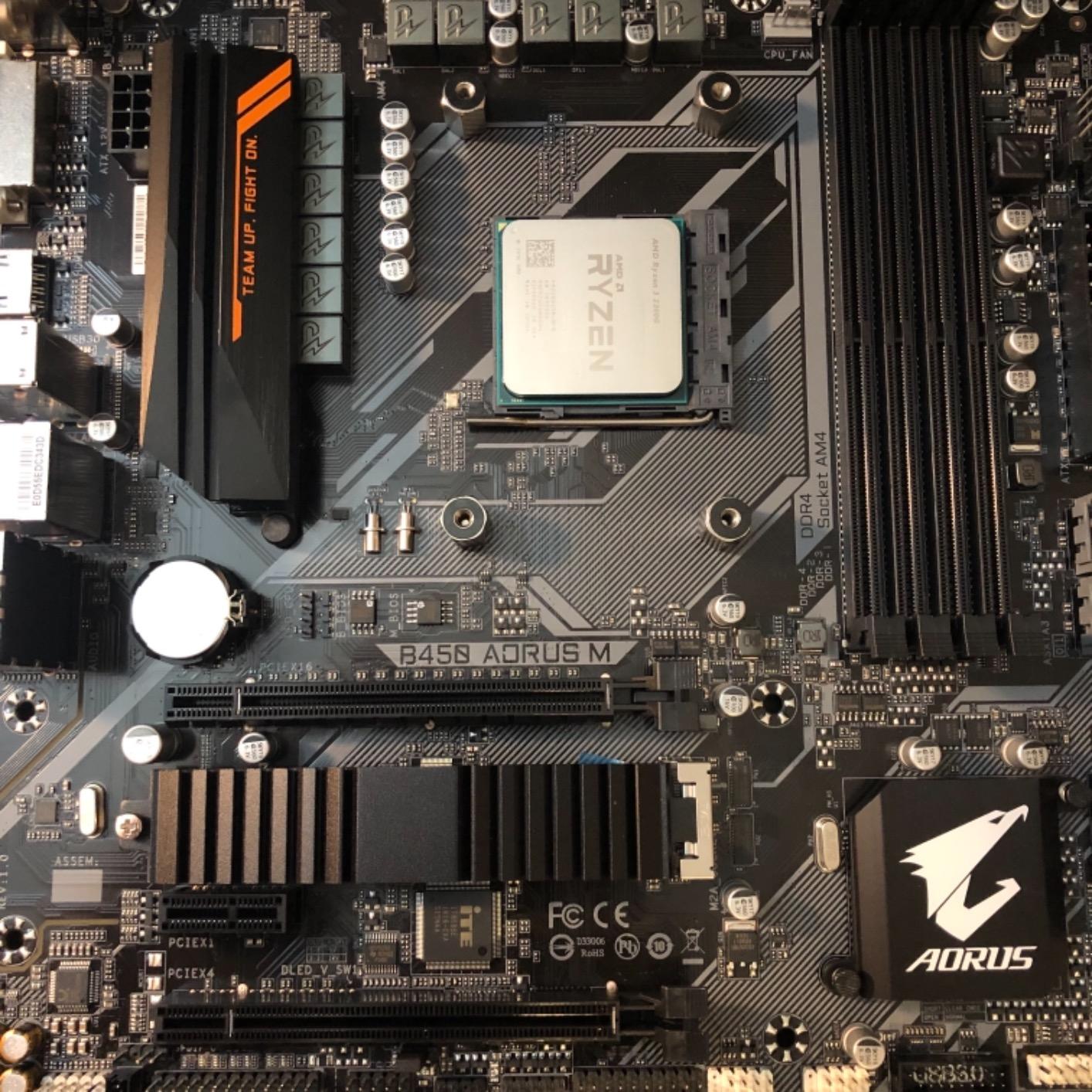 AMD YD2200C5FBBOX Ryzen 3 2200G Processor with Radeon Vega 8 Graphics customer photo 2