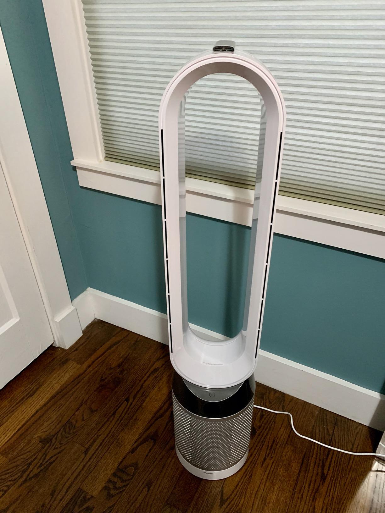Dyson Pure Cool, TP04 - HEPA Air Purifier and Tower Fan, White/Silver customer photo 2