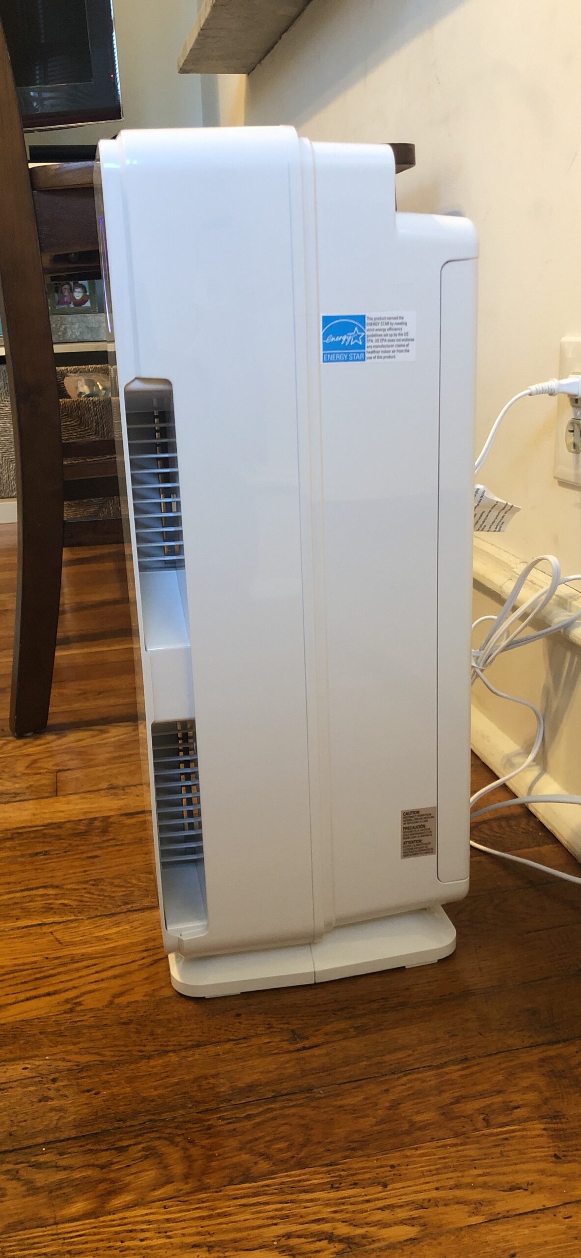 Air Purifier for Homes with Pets, H13 Pet HEPA Filter, Removes Pet Dander, Dust, Allergens, Smoke, Pollen, Odors, Mold, UV-C Light Helps Reduce Germs, 22 Inch, White, AC4300WPT customer photo 2
