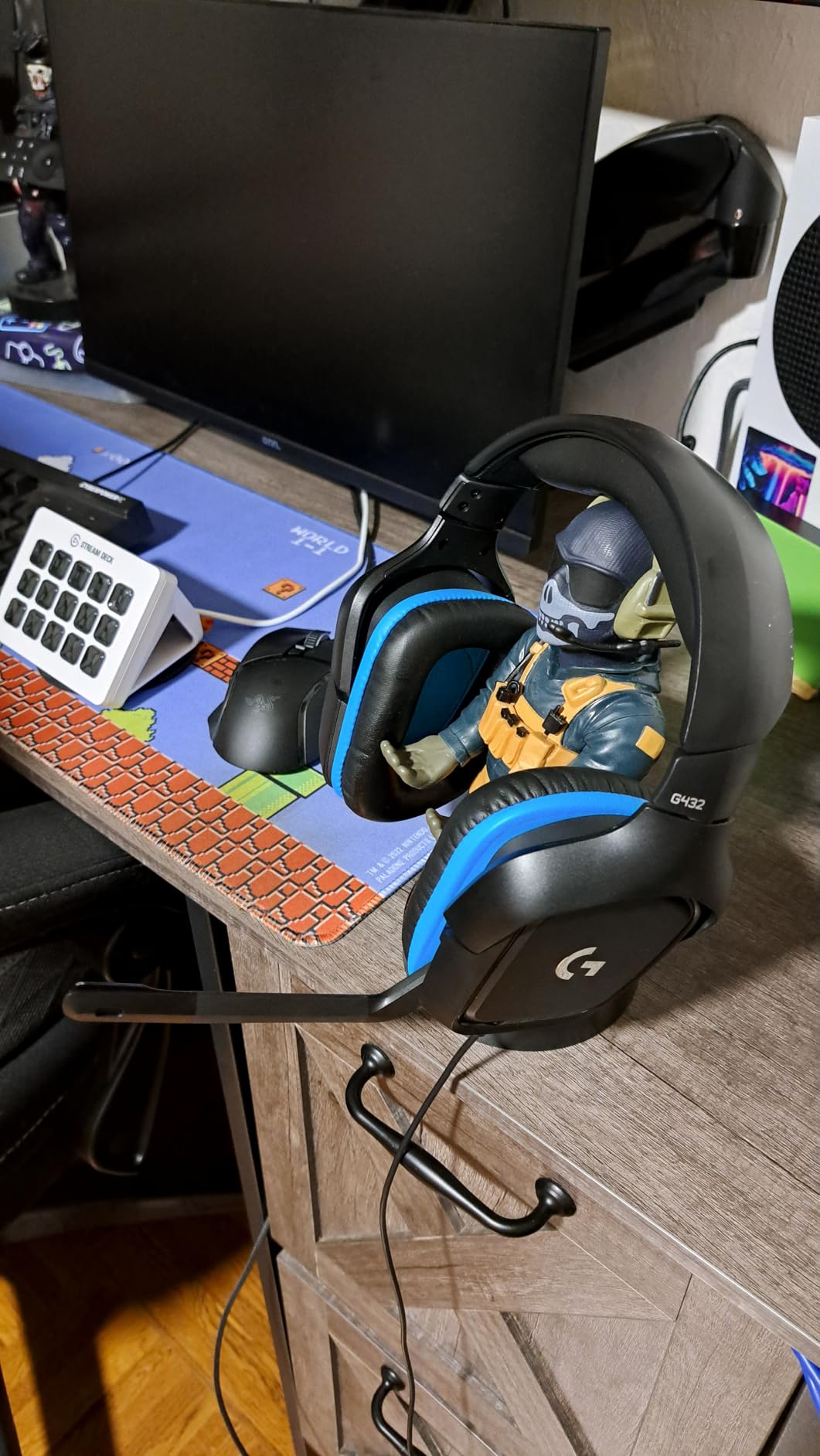 Logitech G432 Wired Gaming Headset, 7.1 Surround Sound, DTS Headphone:X 2.0, 50 mm Audio Drivers, USB and 3.5 mm Jack, Flip-to-Mute Mic, PC, Black customer photo 1