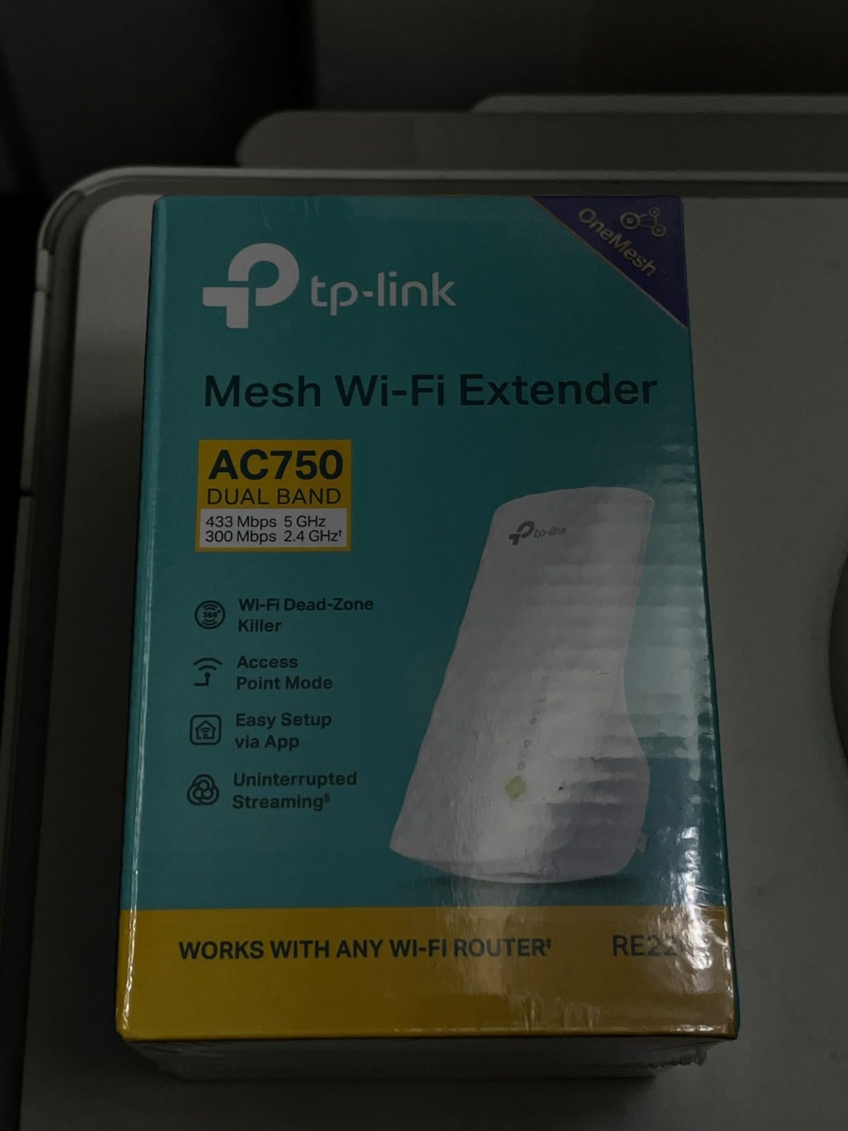 TP-Link WiFi Extender with Ethernet Port (RE220) - Dual Band 5GHz/2.4GHz, Covers Up to 1200 Sq.ft and 30 Devices, Signal Booster Amplifier Supports OneMesh customer photo 2