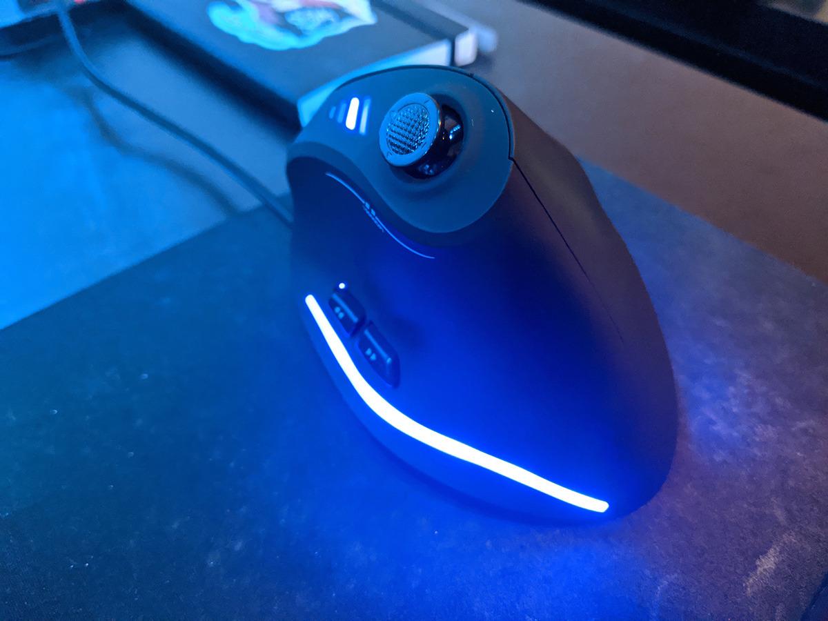 Vertical Mouse, Ergonomic USB Wired Vertical Mouse with [5 D Rocker] [10000 DPI] [11 Programmable Buttons], RGB Gaming Mouse for Gamer/PC/Laptop/Computer customer photo 2