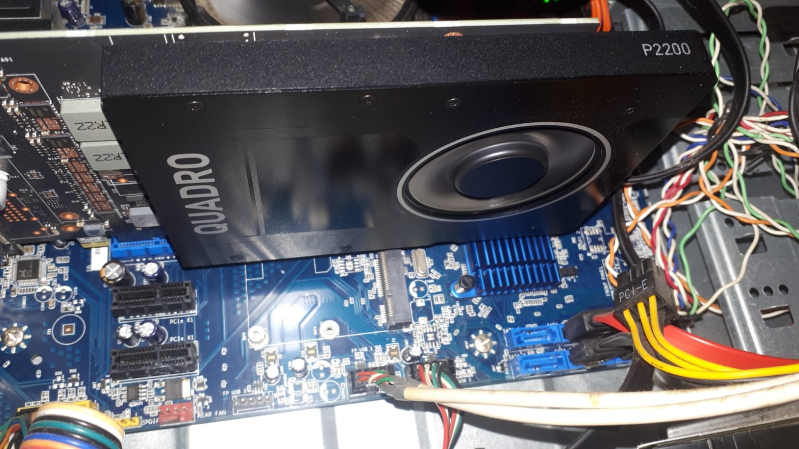 NVIDIA Quadro P2200 Video Graphic Cards (VCQP2200-SB) customer photo 1