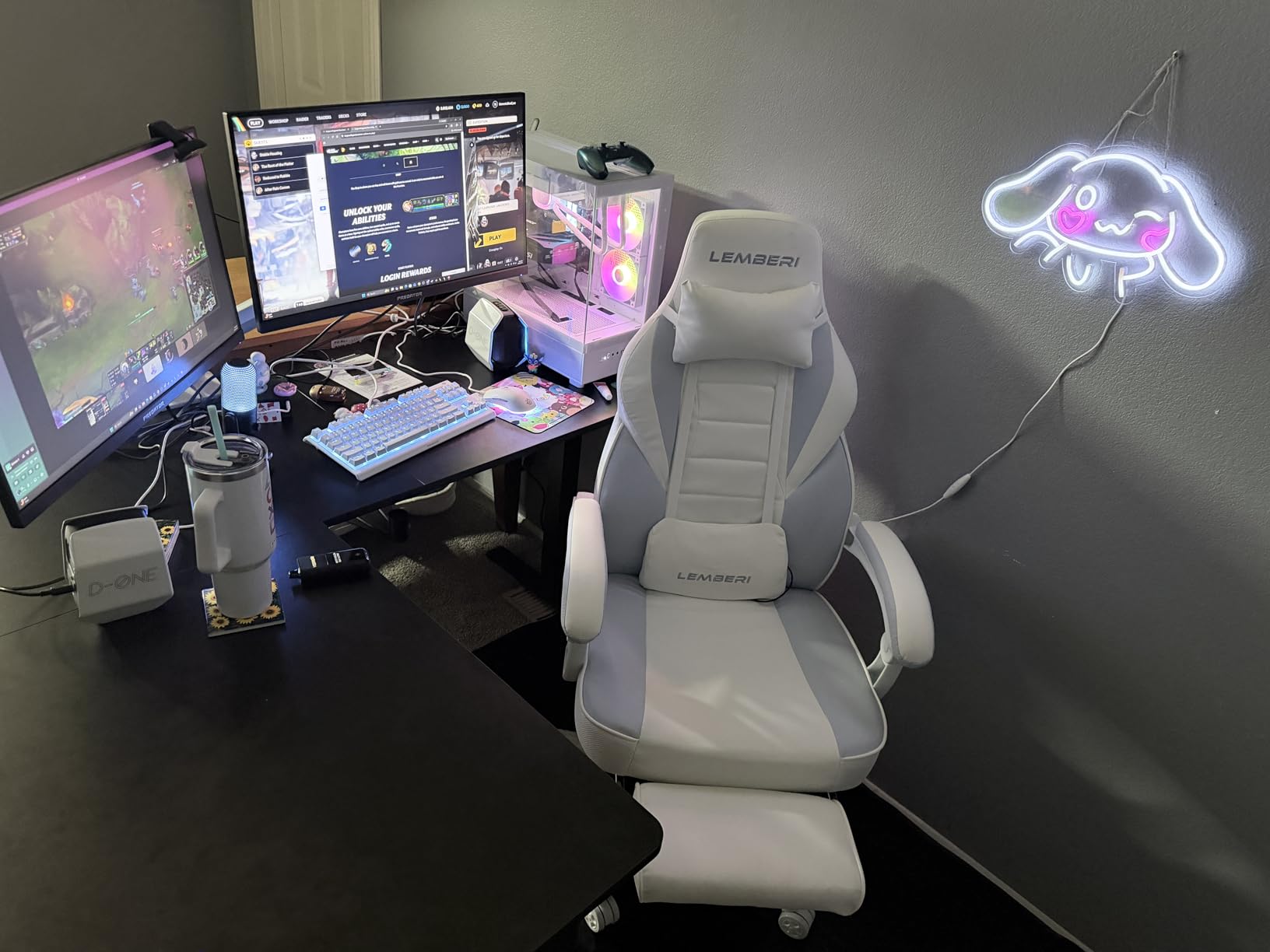 LEMBERI Gaming Chair with Footrest, Ergonomic Video Game Chair for Adults, Big and Tall Chair 400lb Weight Capacity, Racing Style Computer Gamer Chair with Headrest and Lumbar Support, PU Leather customer photo 2