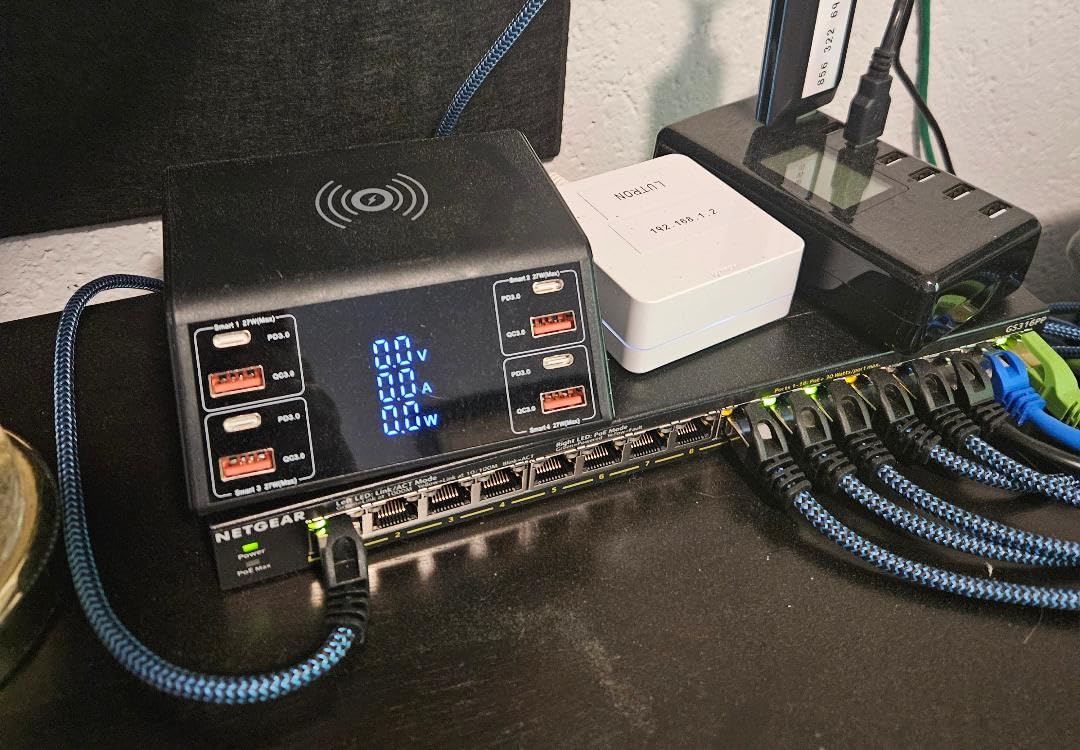 NETGEAR 16-Port PoE+ Gigabit Ethernet Unmanaged Essentials Switch (GS316P) - with 16 x PoE+ @ 115W, Desktop or Wall Mount customer photo 2