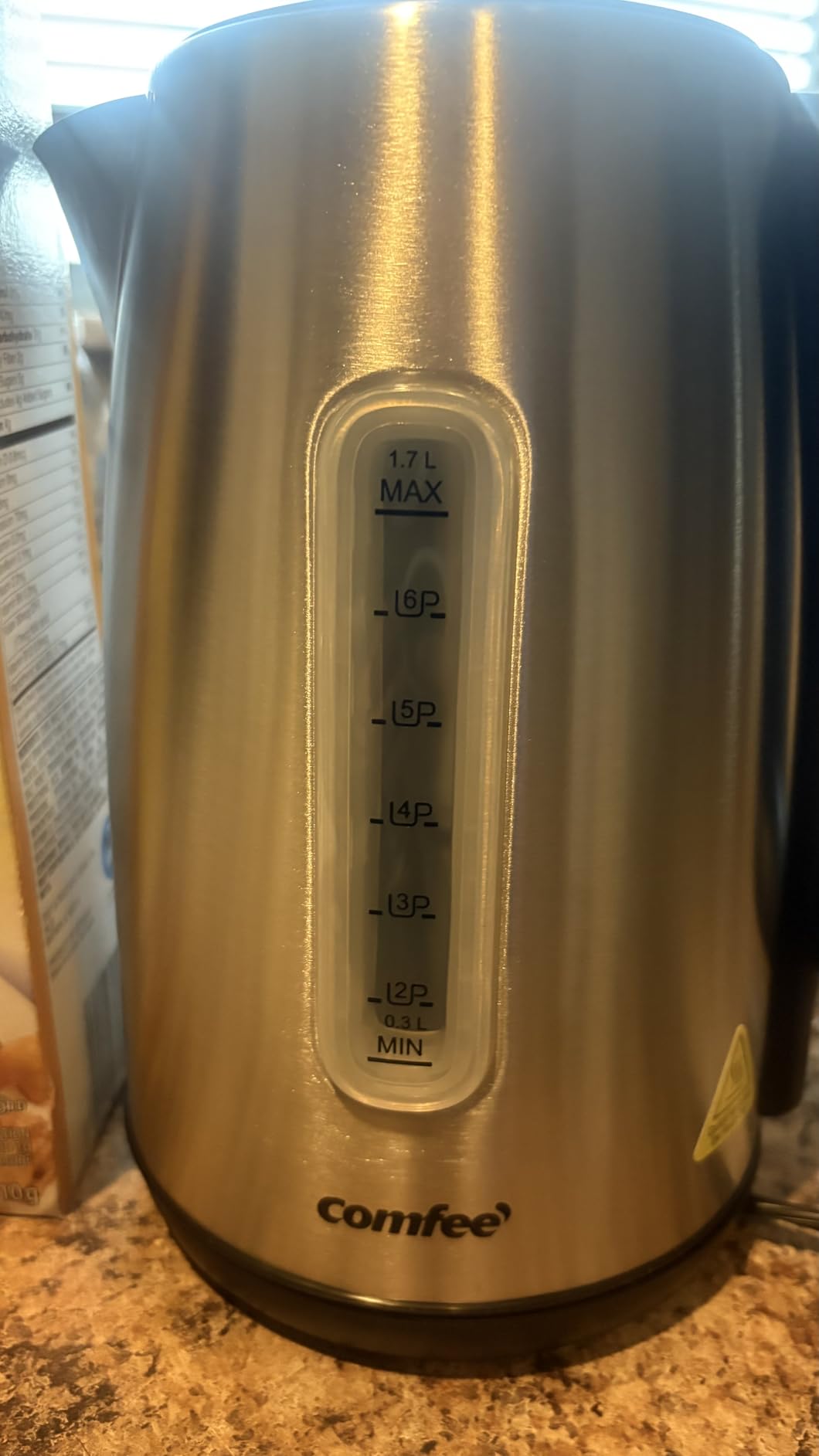 COMFEE' Stainless Steel Electric Kettle, 1.7 Liter Tea Kettle Electric & Hot Water Kettle, 1500W Fast Boil with LED Light, Auto Shut-Off and Boil-Dry Protection customer photo 1
