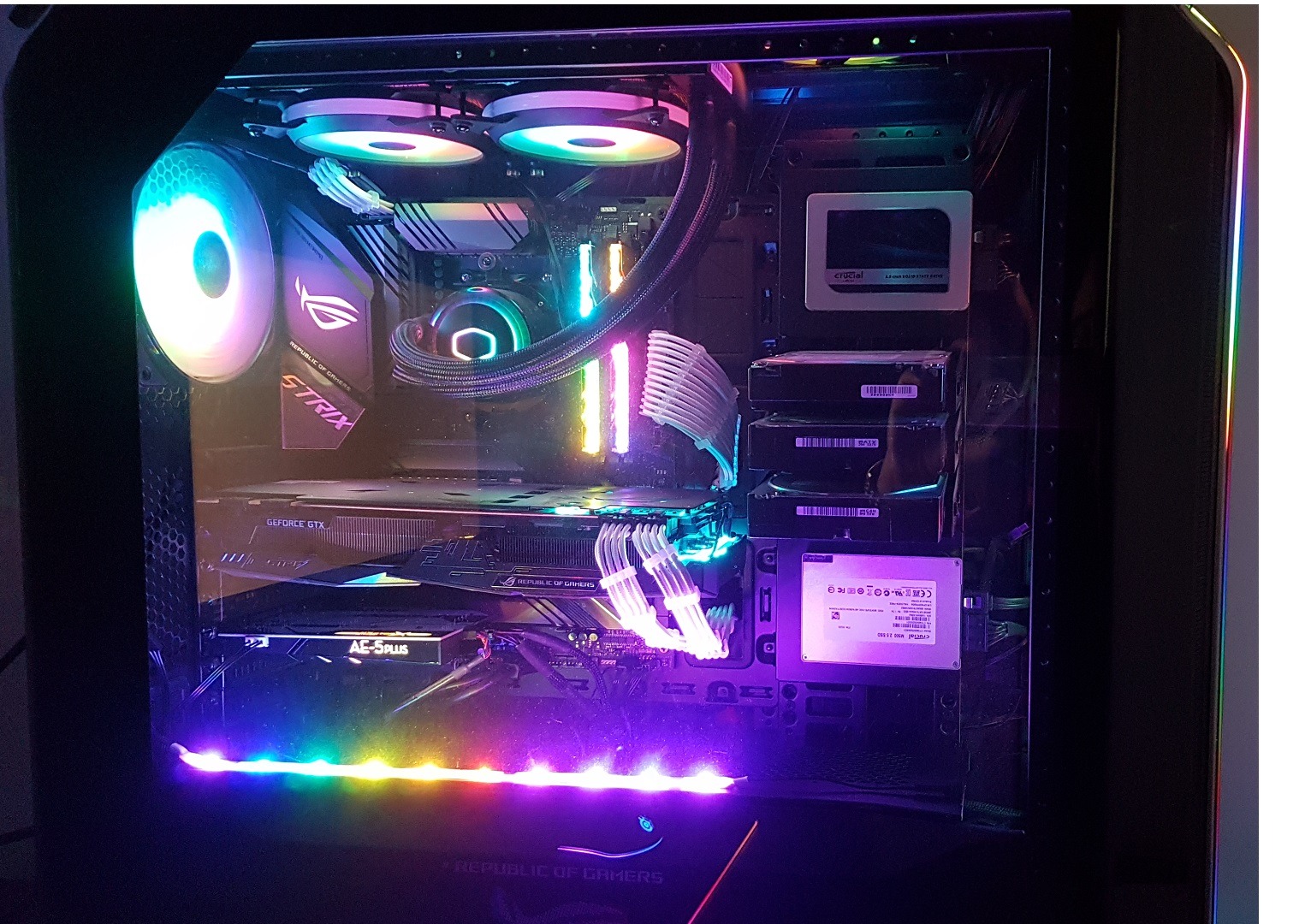 Creative Sound BlasterX AE-5 Plus SABRE32-class Hi-res 32-bit/384 kHz PCIe Gaming Sound Card and DAC with Dolby Digital and DTS, Xamp Discrete Headphone Bi-amp, Up to 122dB SNR, RGB Lighting System customer photo 1
