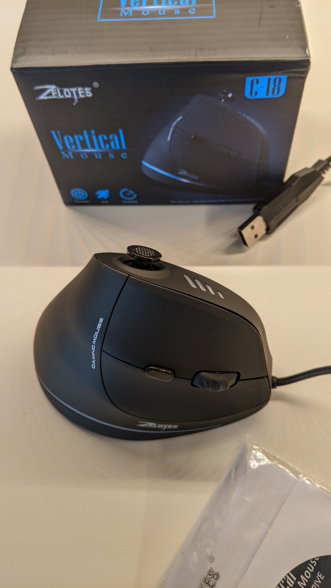 zelotes Wired Gaming Mouse with Joystick, 10000DPI, 11 Programmable Buttons, RGB, USB Optical Corded Vertical Ergonomic Mouse, Mice for Laptop, PC, Mac, Black customer photo 2