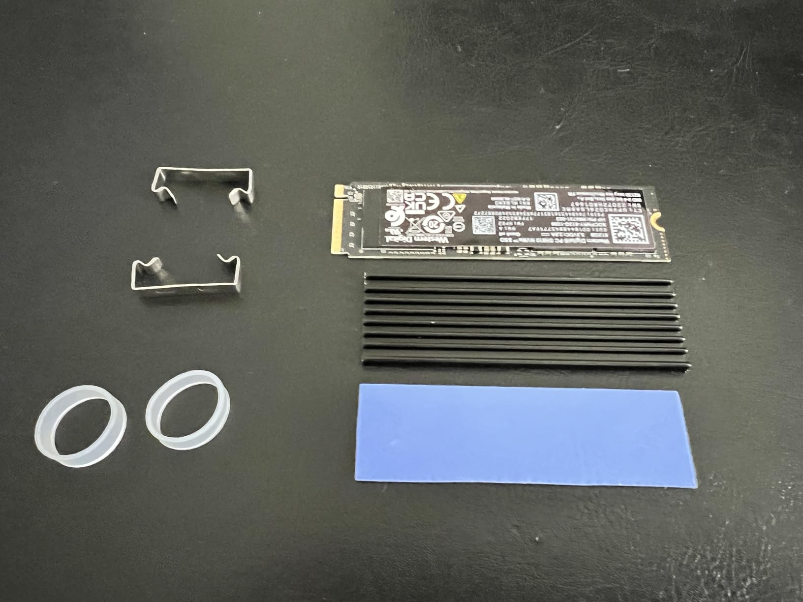 GLOTRENDS M.2 Heatsink Kits with Thermal Pad for 2280 M.2 SSD, Fit for Desktop PC/PS5/PS5 Slim Installation, 22x70x3mm Aluminum Body (2 Packs) customer photo 1
