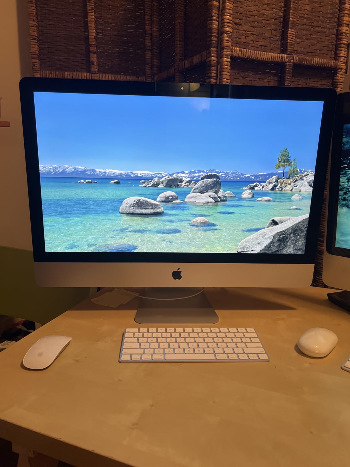 2020 Apple iMac with Retina 5K Display (27-inch, 8GB RAM, 512GB SSD Storage) customer photo 1