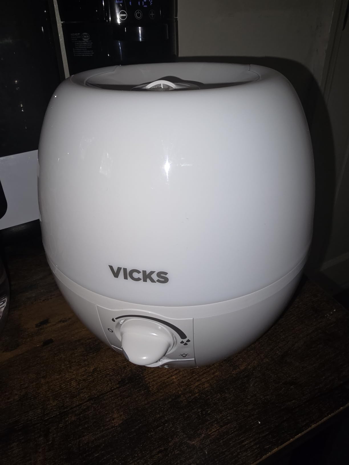 Vicks Humidifier 3-in-1 SleepyTime Cool Mist Humidifier for Baby & Kids Rooms with Color Changing Night Light and Essential Oil Diffuser, White customer photo 2