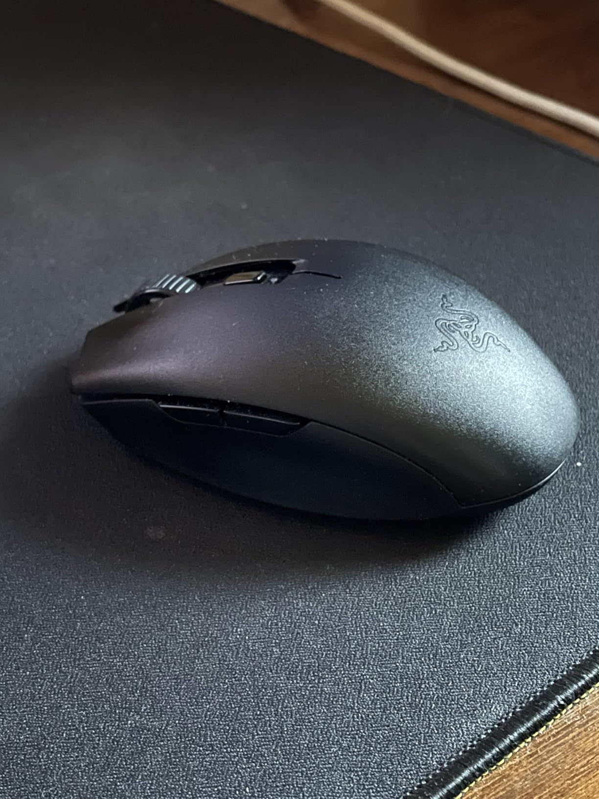 Razer Orochi V2 Wireless Gaming Mouse - Ultra Lightweight & Portable, Bluetooth & 2.4Ghz Wireless Connectivity, 18K DPI, Up to 950hrs Battery Life, Compatible with PC & Mac - White customer photo 2