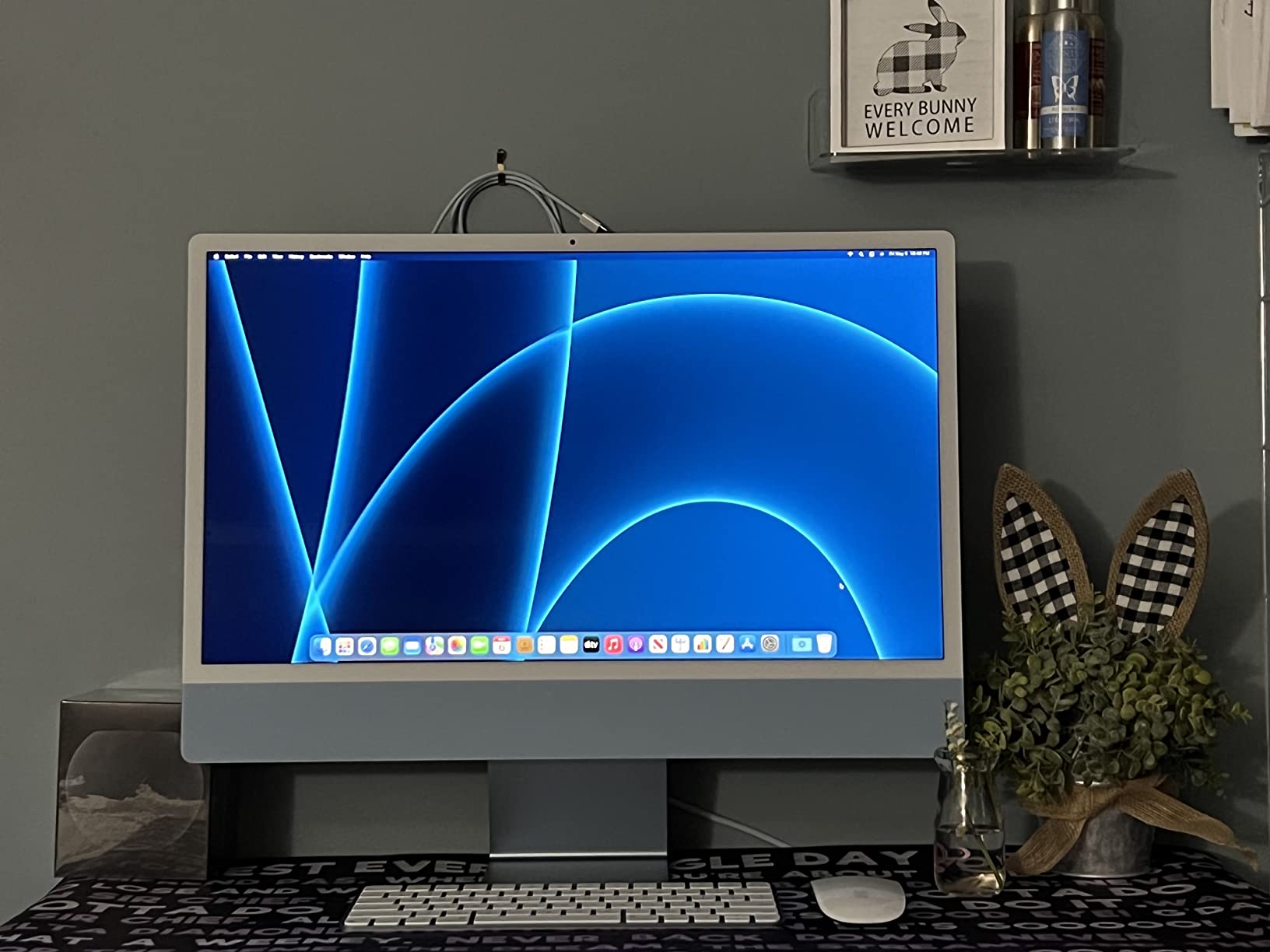 Apple 2021 iMac All in one Desktop Computer with M1 chip: 8-core CPU, 8-core GPU, 24-inch Retina Display, 8GB RAM, 256GB SSD Storage, Matching Accessories. Works with iPhone/iPad; Blue customer photo 1