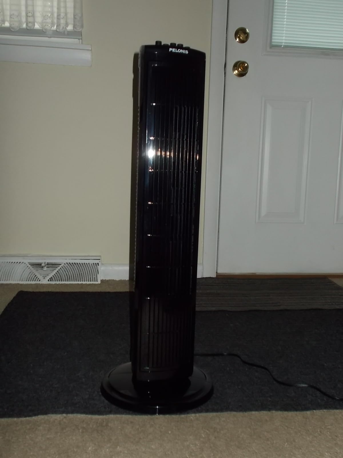 PELONIS 30 Inch Tower Fan for Bedroom, Quiet Oscillating Standing Fan with 3 Speeds, Portable Cooling Fan for Home Office Dorm Room, Auto-off Timer, Black, PFT28A2BBB customer photo 2