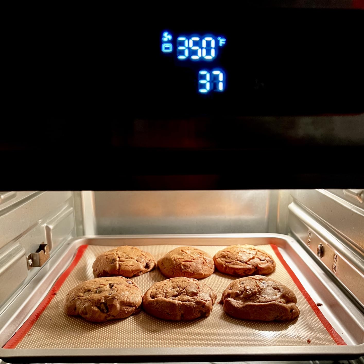Emeril Lagasse Extra Large French Door Air Fryer Toaster Oven Combo, 24 Cooking Functions and Digital Controls, 7 Accessories Included, Stainless Steel Finish, 26QT Capacity customer photo 1
