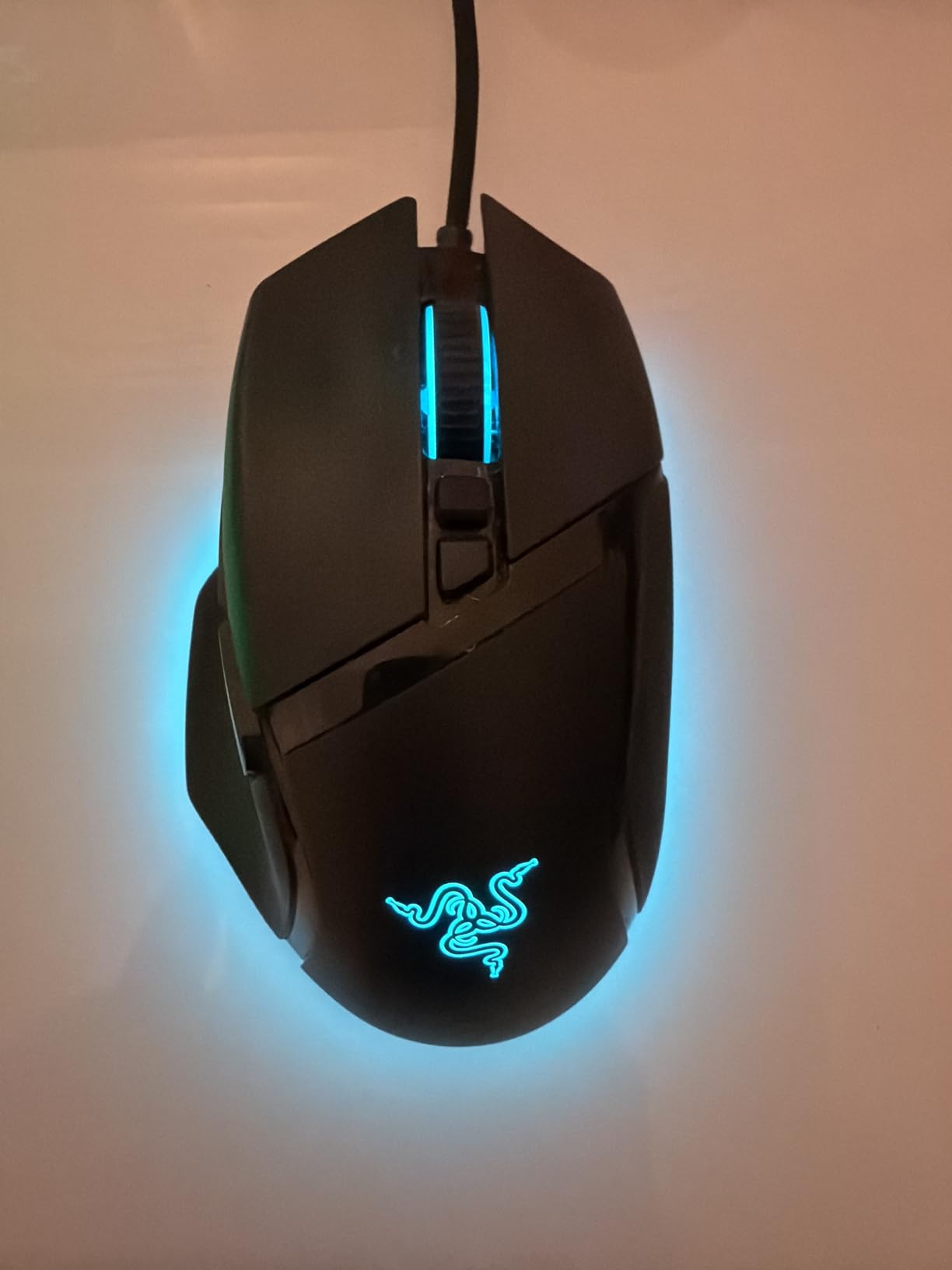 Razer Basilisk V3 Customizable Ergonomic Gaming Mouse: Fastest Gaming Mouse Switch - Chroma RGB Lighting - 26K DPI Optical Sensor - 11 Programmable Buttons - HyperScroll Tilt Wheel - Classic Black customer photo 1
