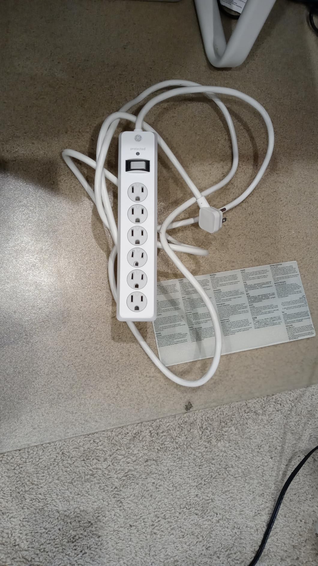 GE Surge Protector Power Strip, 6 Ft Extension Cord, 6 Outlet Extender, 800 Joules, Flat Plug, Twist-to-Close Safety Covers, ETL Listed, White, 67051 customer photo 1