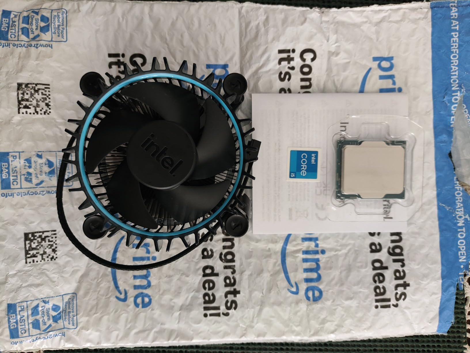 INTEL CPU Core i5-12400F / 6/12 / 2.5GHz / 6xxChipset / BX8071512400F customer photo 2