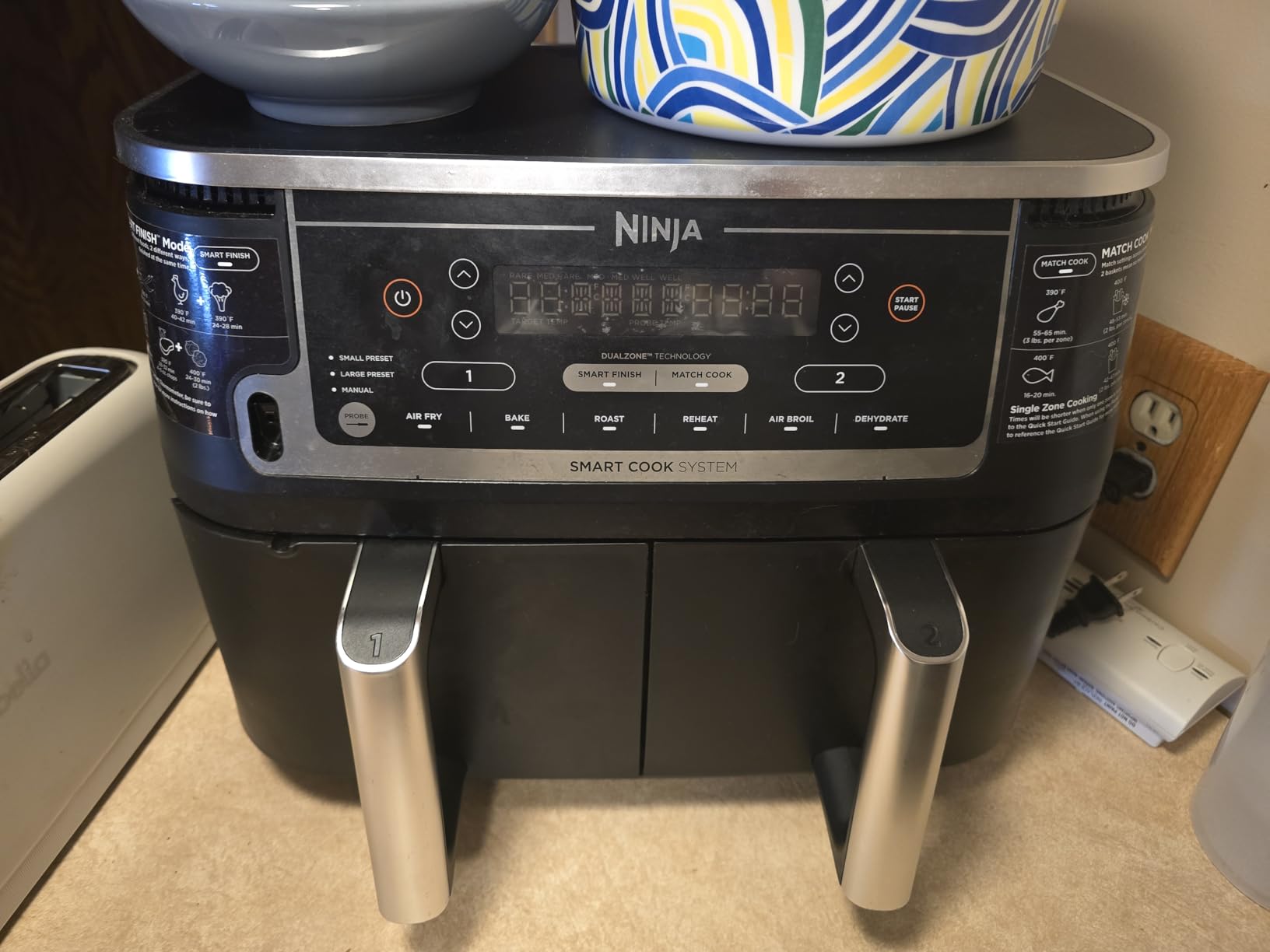 Ninja DZ550 Foodi 10 Quart 6-in-1 DualZone Smart XL Air Fryer with 2 Independent Baskets, Smart Cook Thermometer for Perfect Doneness, Match Cook and Smart Finish to Roast, Dehydrate and More, Black customer photo 2