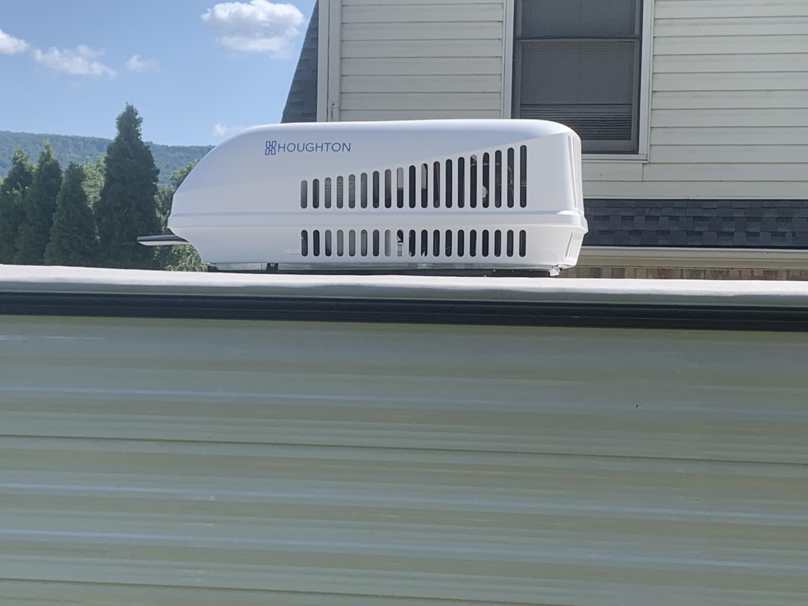 RecPro RV Air Conditioner 13.5K Ducted or Non-Ducted | Quiet AC | 110-120V | Cooling Only | Easy Install | All-in-One Unit | For Camper, Fifth Wheel, Food Trucks, (Non-Ducted, White) customer photo 1