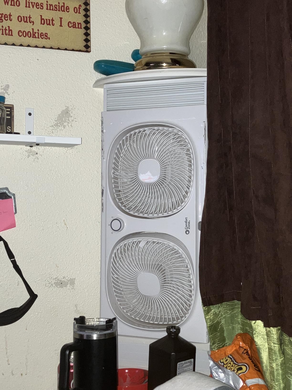 Comfort Zone 9-Inch Twin Window Fan with 2-Speed Independent 180° Rotating Fan Heads, Auto-Locking Expanders & Removable Bug Screen, for Fresh Air Intake or Warm Air Exhaust, Ideal for Home & Office customer photo 1