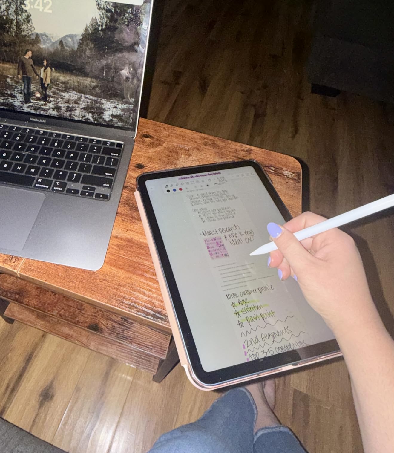 HATOKU Stylus Pen for Apple iPad 2018-2026 Magnetic for Note-Taking Drawing customer photo 2