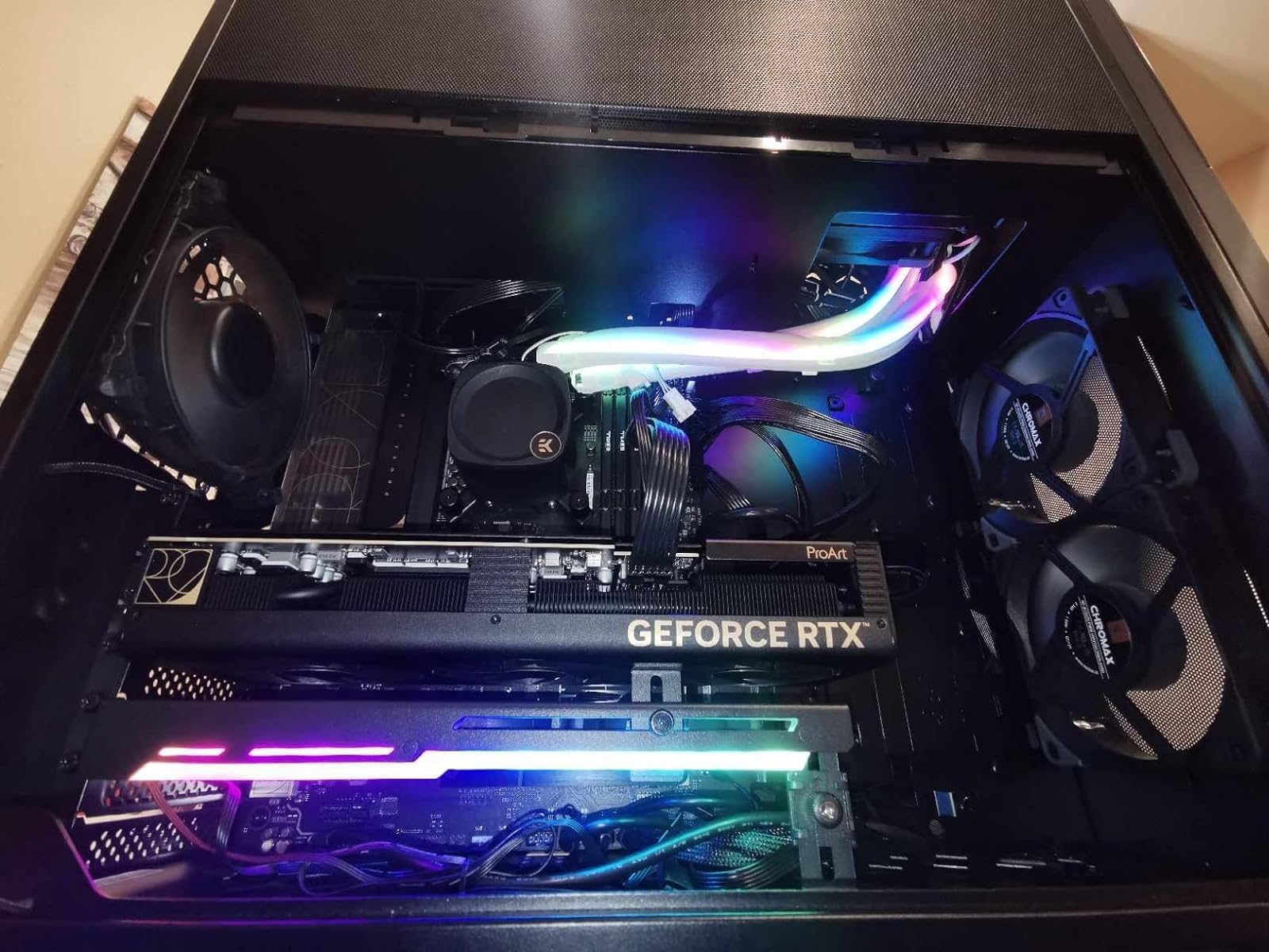 Intel Core i9-13900K Desktop Processor 24 cores (8 P-cores + 16 E-cores) 36M Cache, up to 5.8 GHz customer photo 2