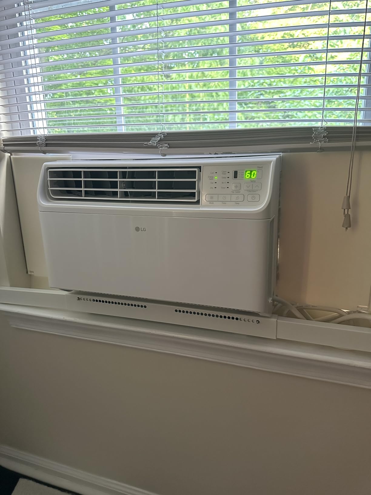 LG 10000 BTU Window Air Conditioners Dual Inverter Remote WiFi Enabled App Ultra-Quiet Washable Filter Cools 450 Sq.Ft AC Unit Easy Install White LW1022FVSM customer photo 2