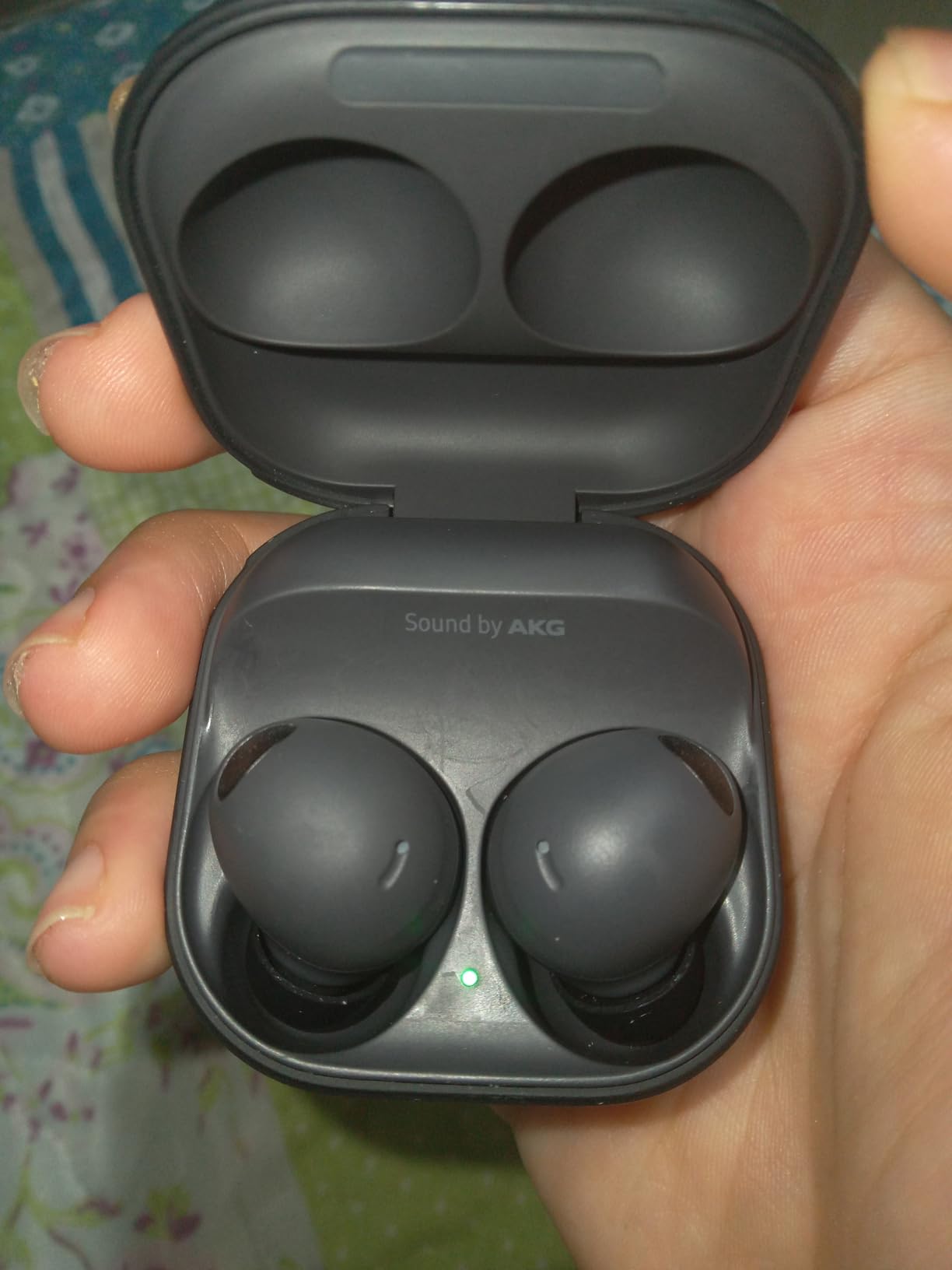 SAMSUNG Galaxy Buds2 Pro True Wireless Bluetooth Earbud Headphones - Graphite (Renewed) customer photo 2