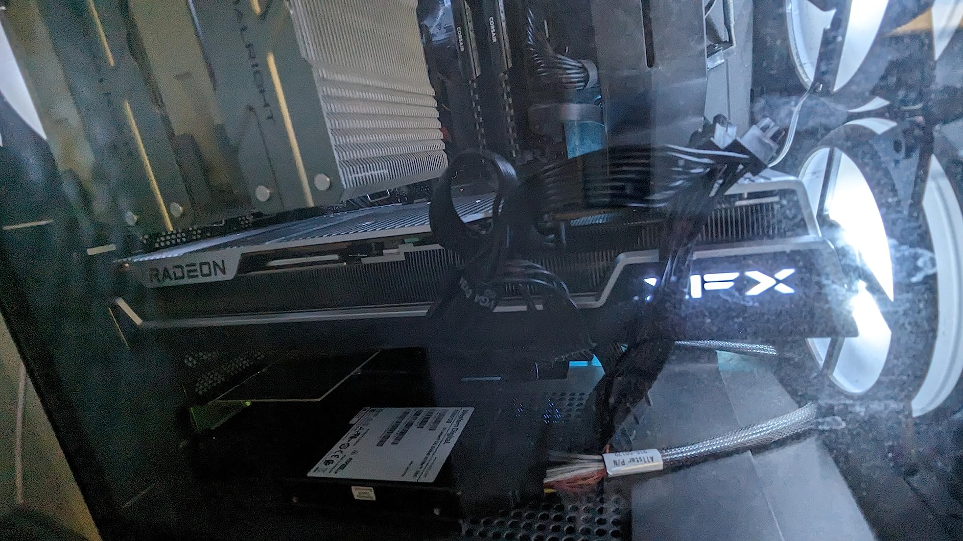 XFX Speedster MERC310 AMD Radeon RX 7900 XT Black Gaming Graphics Card, 20GB GDDR6, RDNA 3 customer photo 2