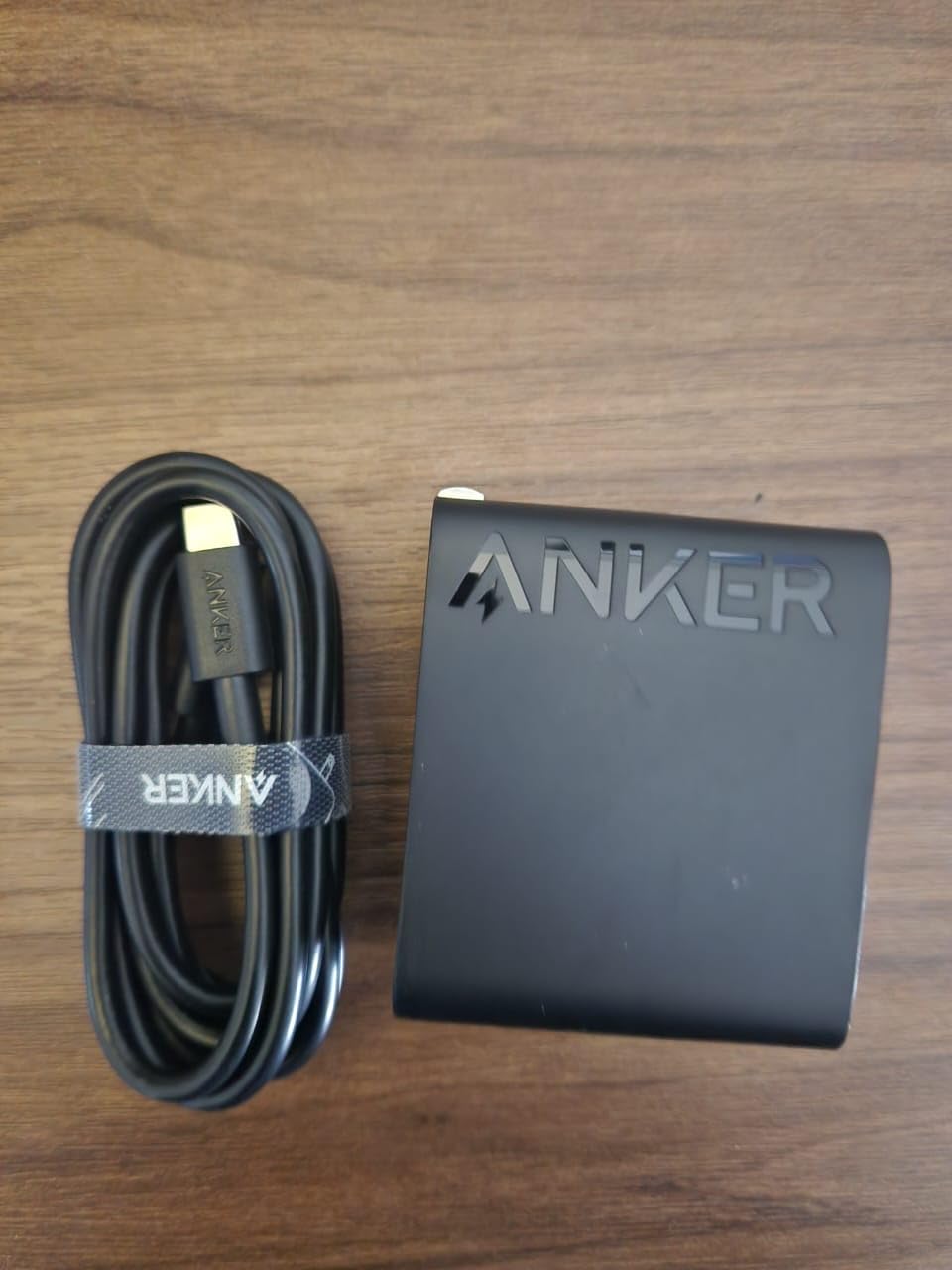 Anker Laptop Charger, Compact and Foldable 100W USB C Charger for MacBook Air, Samsung Galaxy, iPhone 17/16 Series, iPad Pro, and More(5Ft USB C Cable Included) customer photo 1