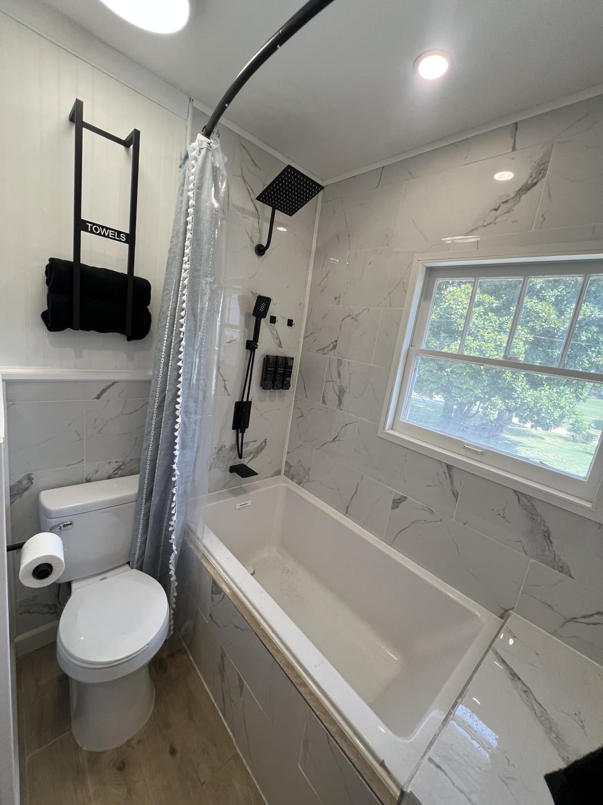 Homewerks 7141-110-G4 Bathroom Fan Integrated LED Light Ceiling Mount Exhaust Ventilation Whisper Quiet 2.0 Sones 110 CFM, White customer photo 2