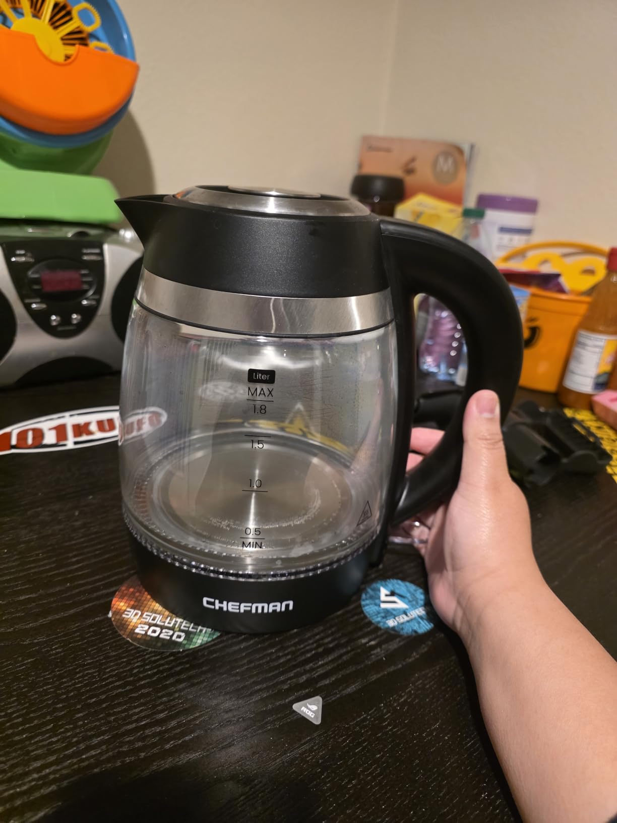 Chefman Electric Kettle, 1.8L 1500W, Hot Water Boiler, Removable Lid for Easy Cleaning, Auto Shut Off, Boil-Dry Protection, Stainless Steel Filter, BPA Free, Borosilicate Glass Electric Tea Kettle customer photo 2