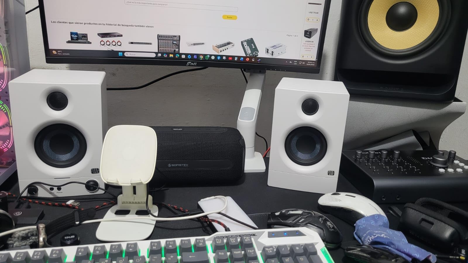 PreSonus Eris 3.5 Studio Monitors, Pair - Powered, Active Monitor Speakers for Near Field Music Production, Desktop Computer, Hi-Fi Audio customer photo 2