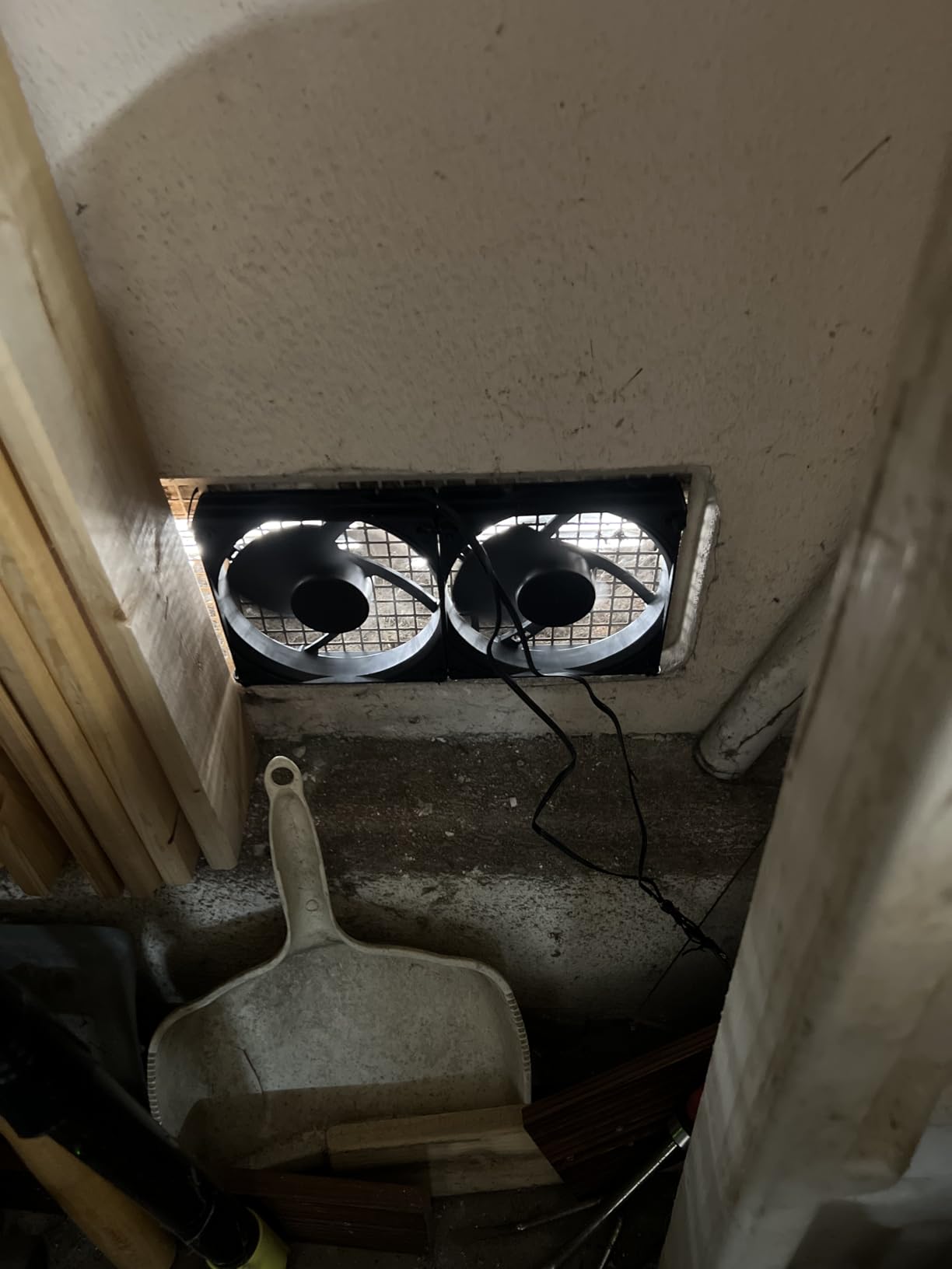 DARKROCK 3-Pack 120mm Black Computer Case Fans High Performance Cooling Low Noise 3-Pin 1200 RPM Hydraulic Bearing Quiet Long life Up to 30,000 hours 5 Years After-sales Service customer photo 1