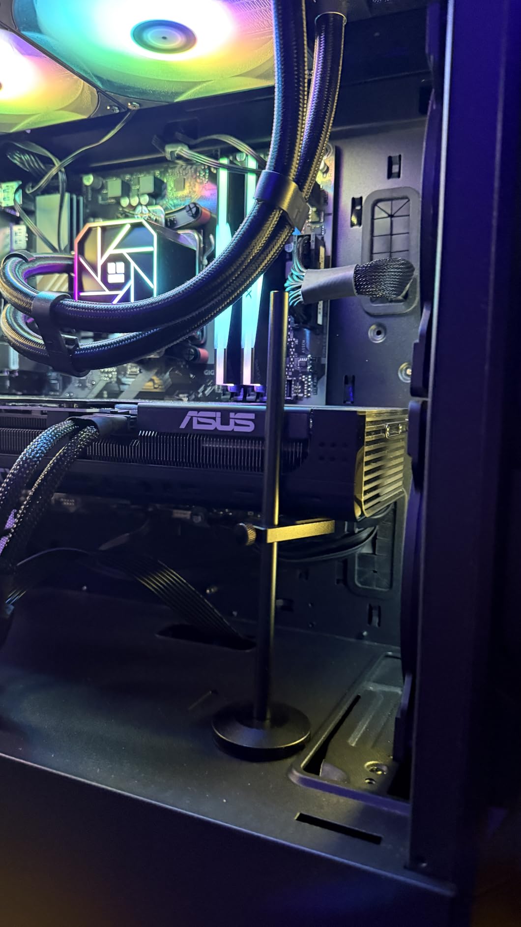 JOYJOM GPU Support Bracket: Adjustable Aluminum Anti Sag GPU Bracket Video Graphics Card Support GPU Stand Holder GPU Support with Hidden Magnet and Anti-Slip Pad-19cm customer photo 2
