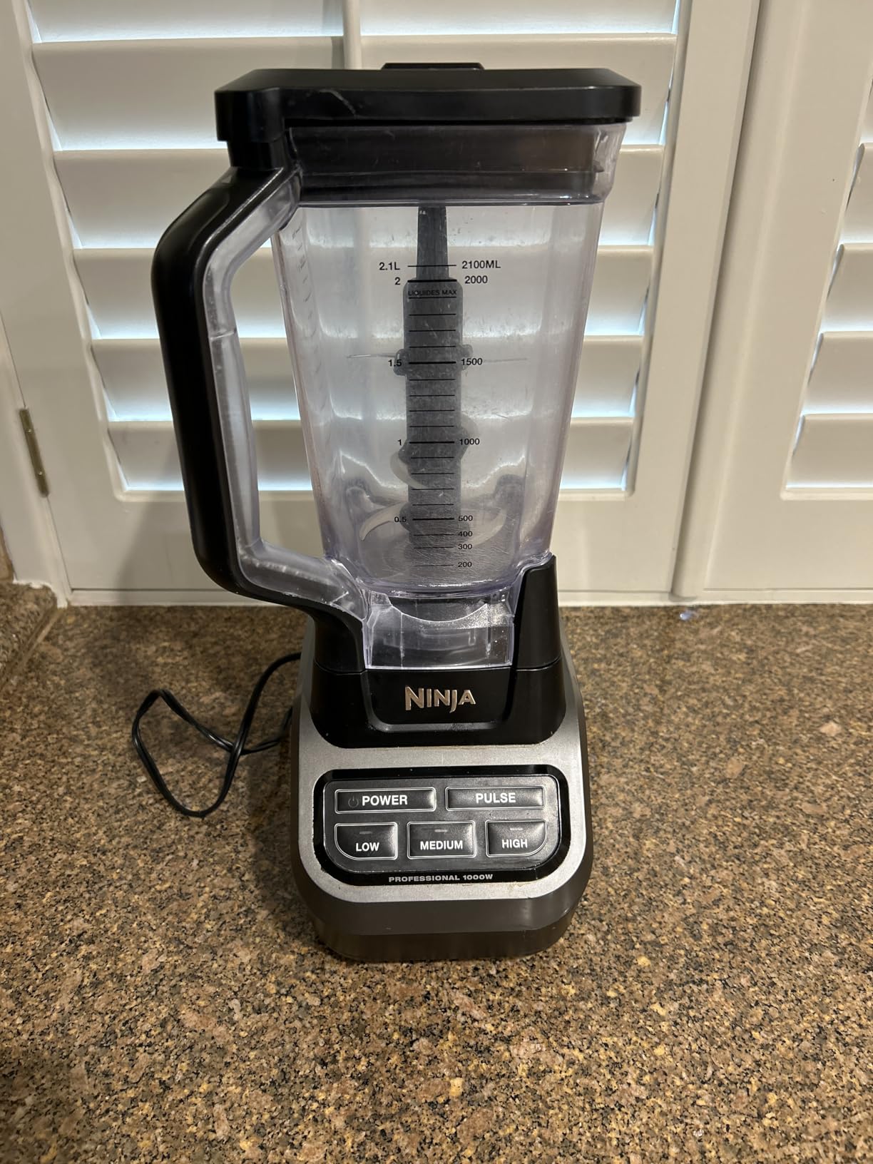 Ninja Professional Blender 2.0 | Smoothie Maker, Drink Mixer, Ice Crusher | Auto-iQ Program, 1200W Power, XL 72-oz. Pitcher | BR201AMZ customer photo 1