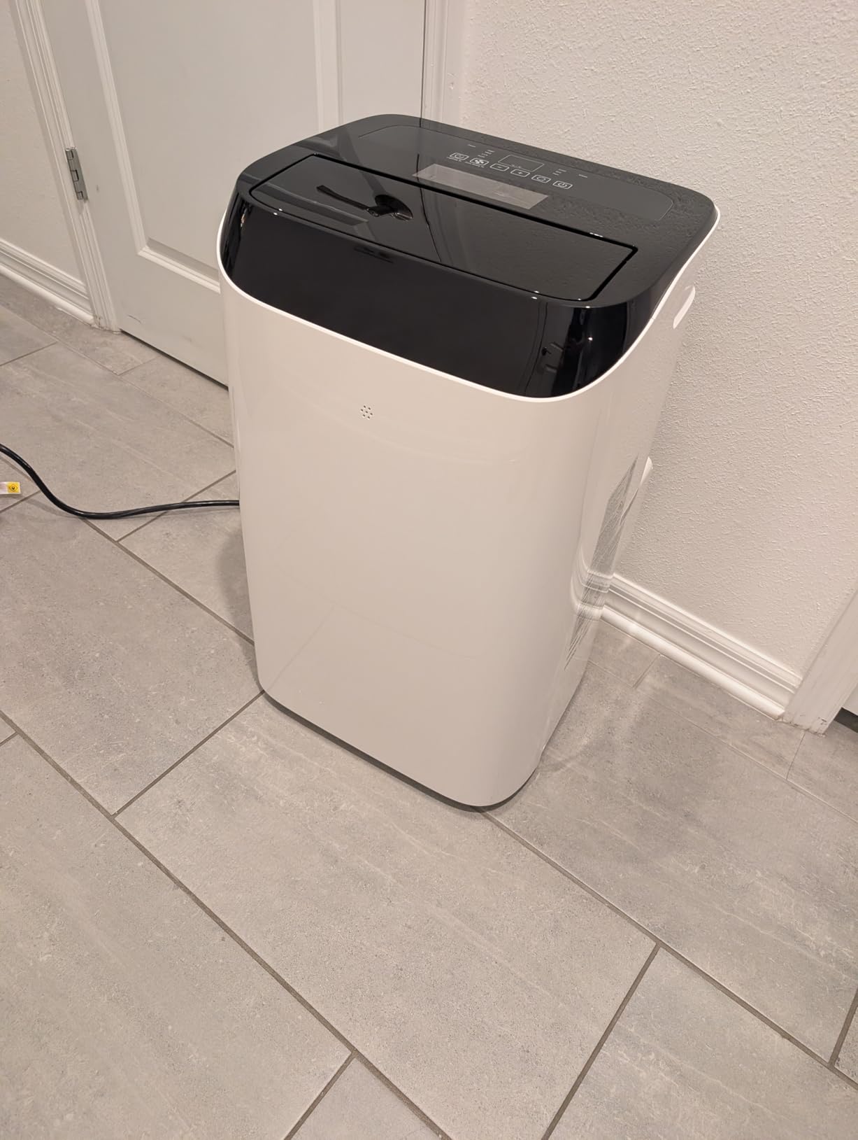 14000 BTU Portable Air Conditioners with Remote Control, 3-in-1 Free Standing Cooling AC Unit with Fan & Dehumidifier, Cools Room up to 700 sq.ft, Smart/Sleep Mode,3 Speed,Auto Swing,24H Timer customer photo 1